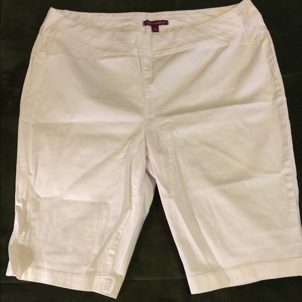 Bermuda shorts NWT